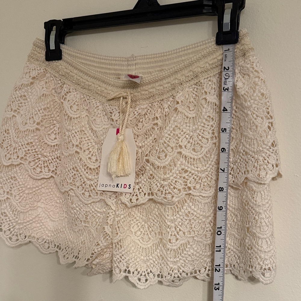 Charming Crochet Lace Kids Shorts - Cream - Picture 6 of 9